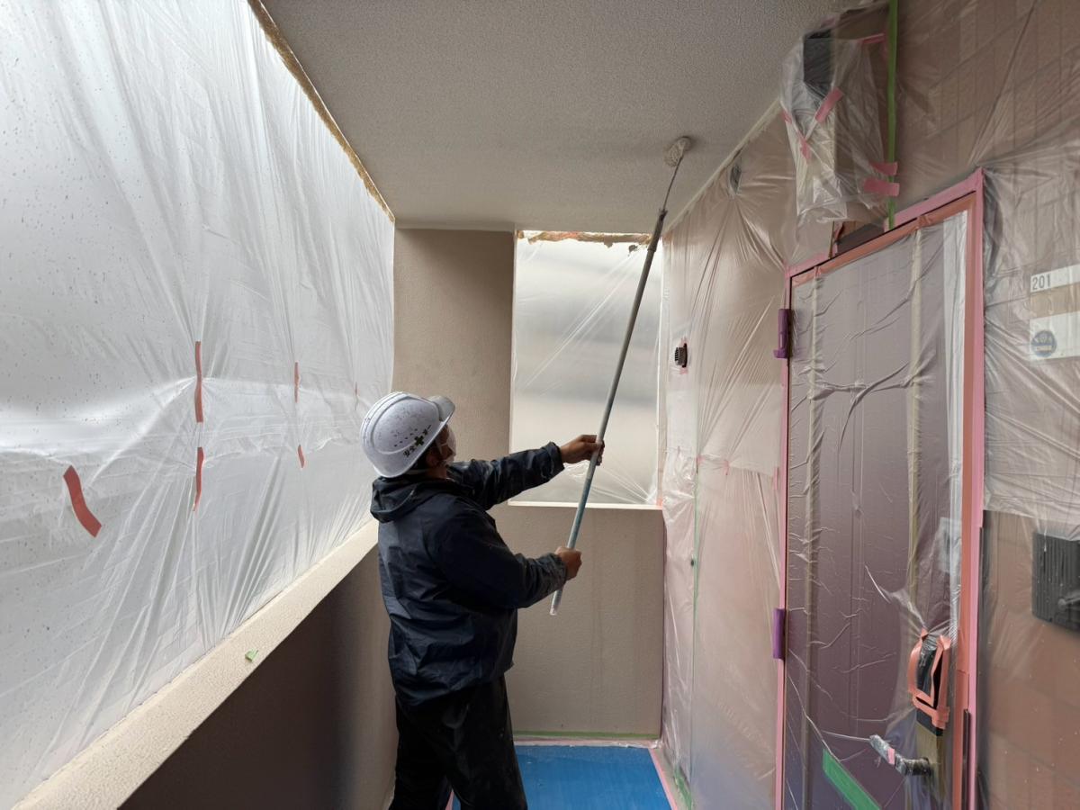 上裏なども丁寧に塗装